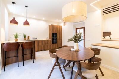 Kitchen (2).jpg