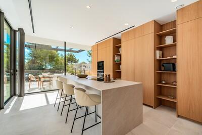 Kitchen (1).jpg