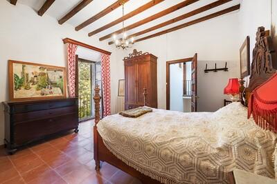 Bedroom (2)
