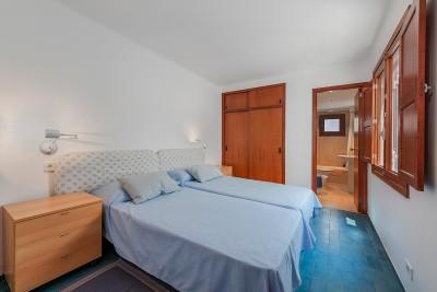 Bedroom (1)