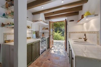 Kitchen1