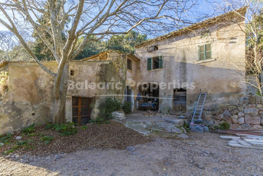 Impressive finca with two very old houses for sale in Pollensa, Mallorca