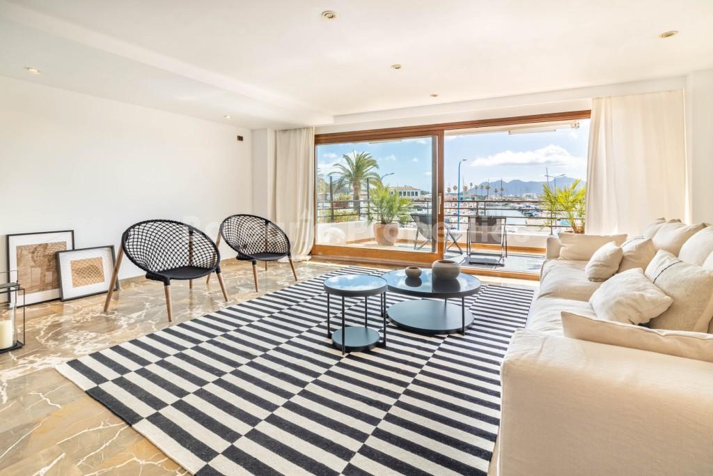 Beachfront duplex apartment with sea views for sale in Puerto Pollensa, Mallorca