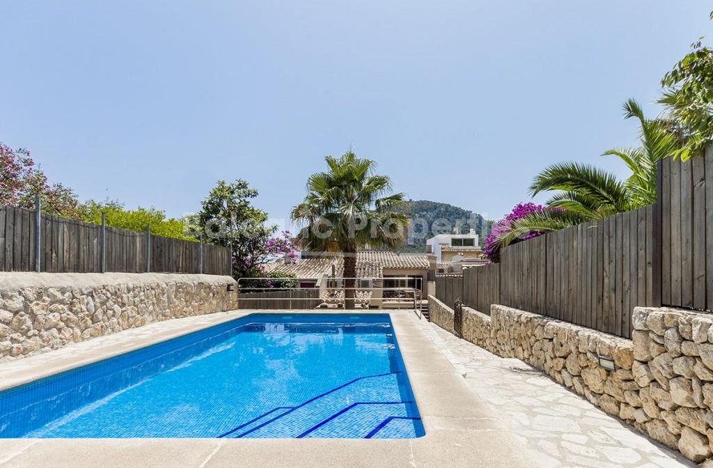 Town house with pool for sale in Pollensa, Mallorca