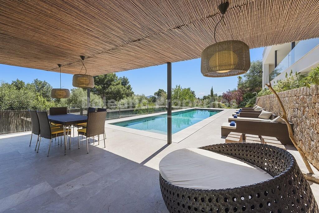Villa de lujo con vistas al mar a la venta en Puerto Pollensa, norte de Mallorca