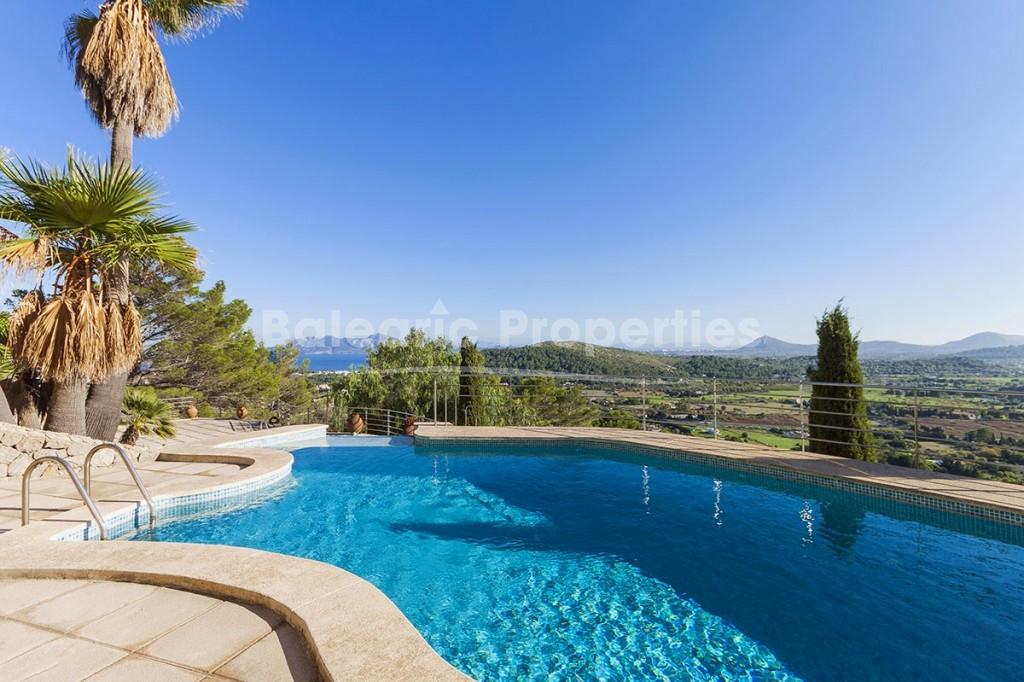 Villa de lujo con vistas al mar y  licencia de alquiler vacaciona en Puerto Pollensa, Mallorca