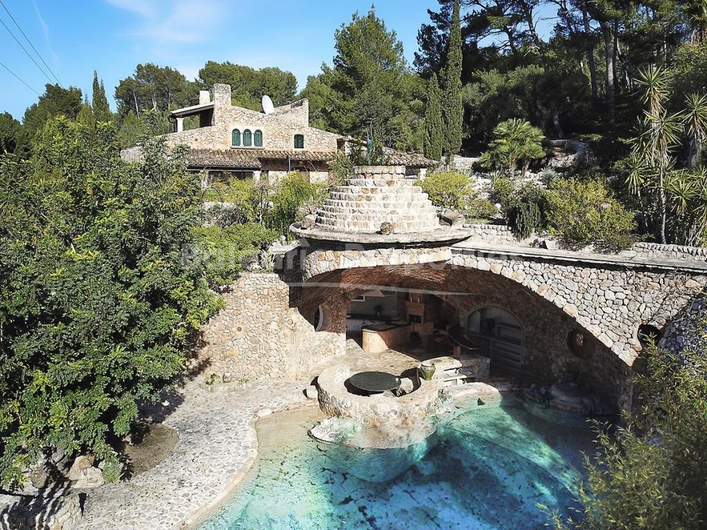 Stone finca with guest house and huge plot for sale in Port Alcudia, Mallorca