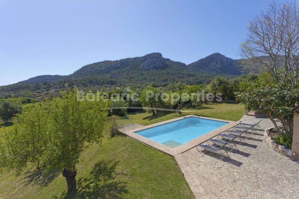 Spacious country house with rental license for sale near Pollensa, Mallorca