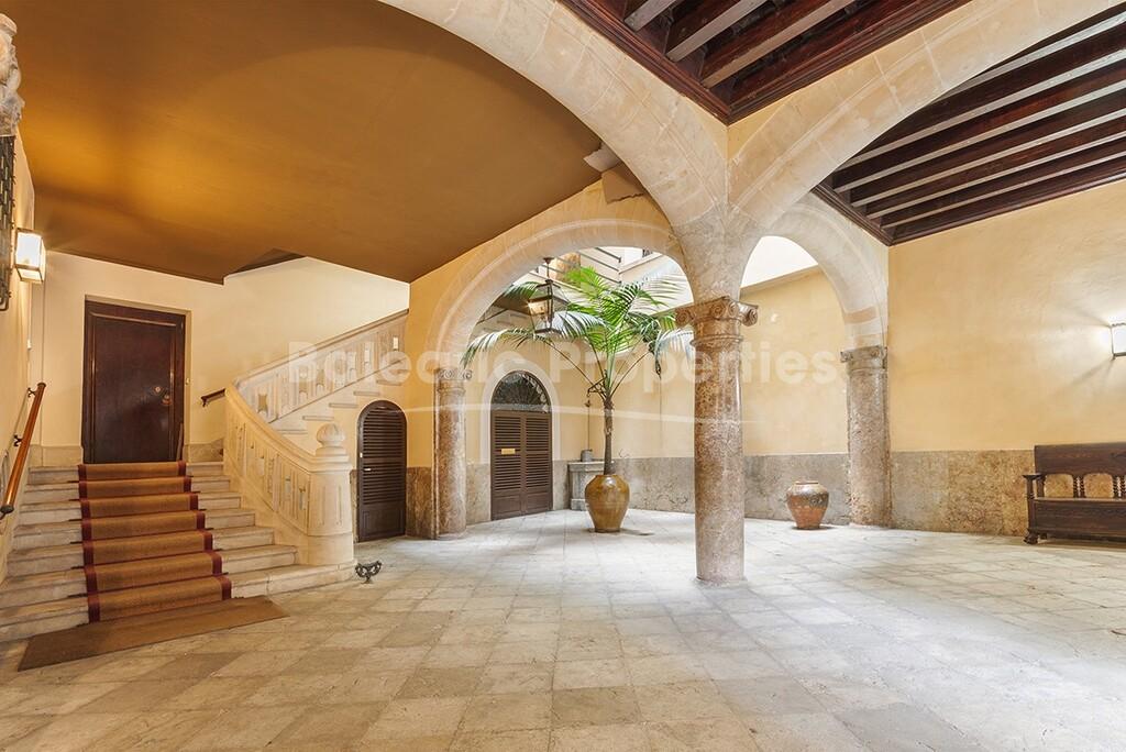 Palace apartment with terrace for sale in the centre of Palma, Mallorca