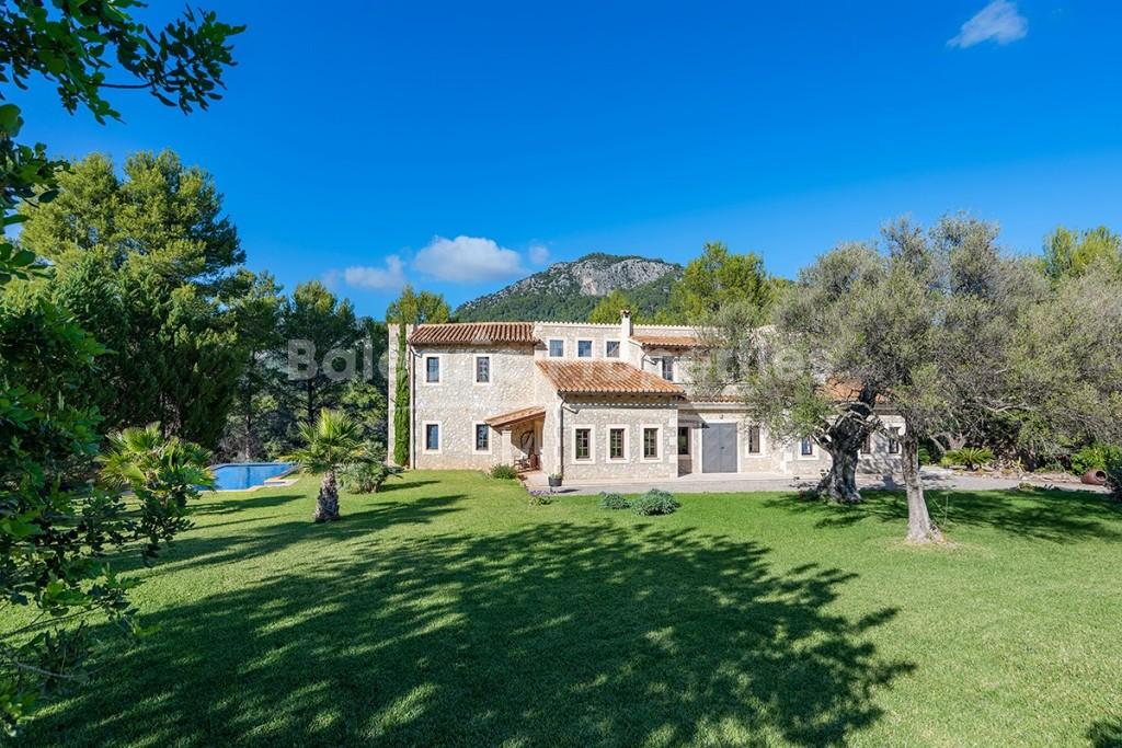 Lovely four bedroom country house for sale in Moscari, Mallorca