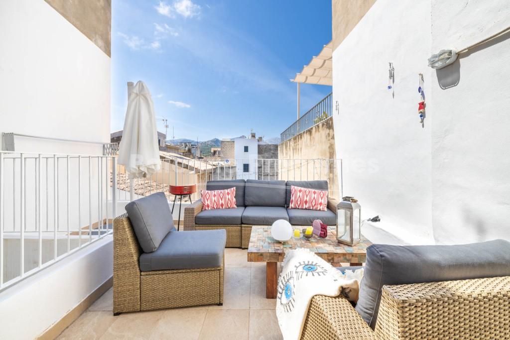Chic renovated town house for sale in the heart of Pollensa, Mallorca