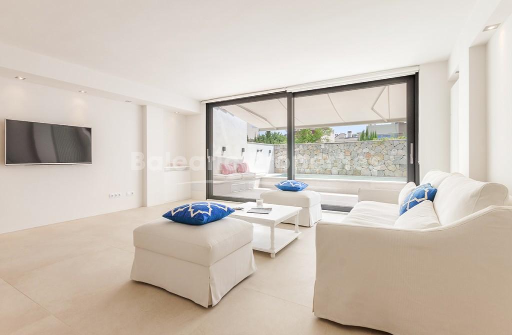 Unique opportunity: Recently reformed townhouse for sale in Molinar / Portixol, Mallorca