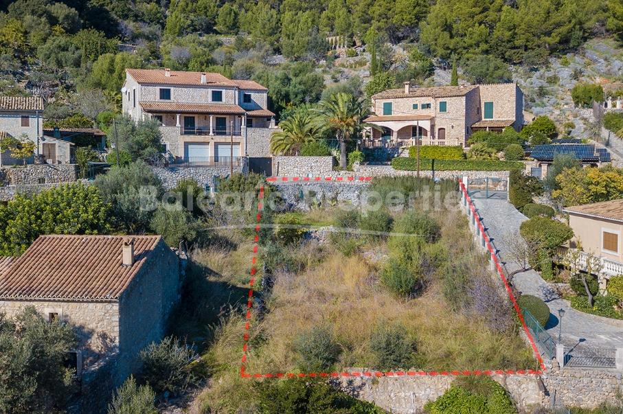 Parcela doble con impresionantes vistas al valle en venta en Alaró, Mallorca