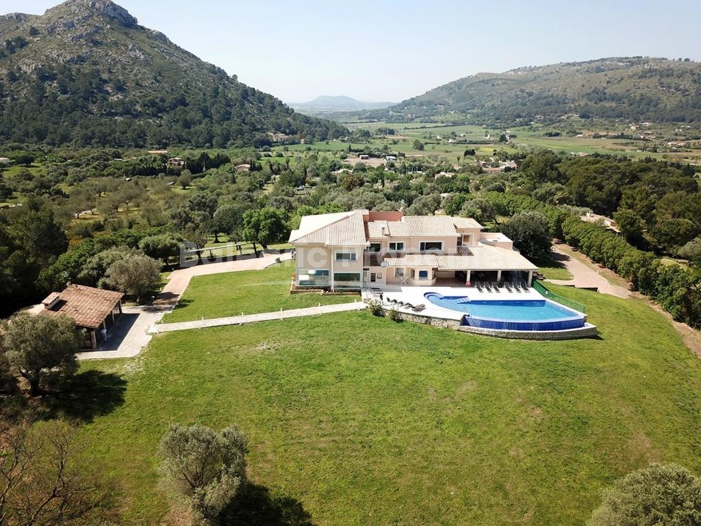 Villa lujosa a la venta cercad de Alcúdia, Mallorca
