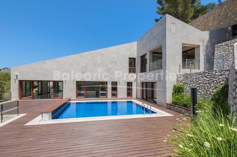 Incredible hillside villa with guest apartment for sale in Canyamel, Mallorca