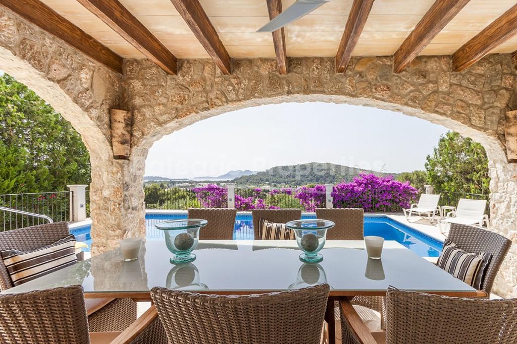 Impresionante villa con vistas al mar en venta cerca de Puerto Pollensa, Mallorca