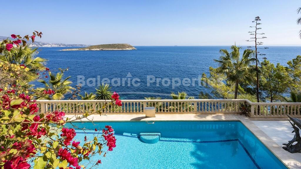 Spectacular villa with direct sea access for sale in Cala Vinyes, Southwest Mallorca