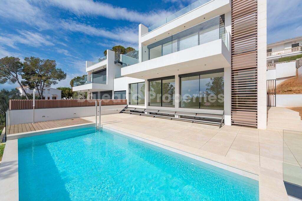 Spectacular new villa with unobstructed sea views for sale in Alcudia, Mallorca 