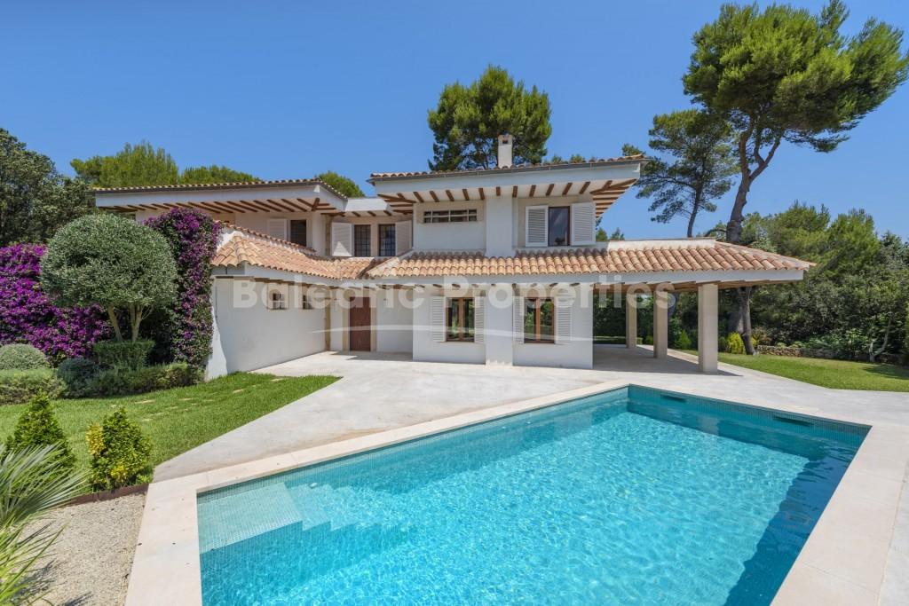Spacious villa with pool for sale in the coastal area of Bonaire, Mallorca