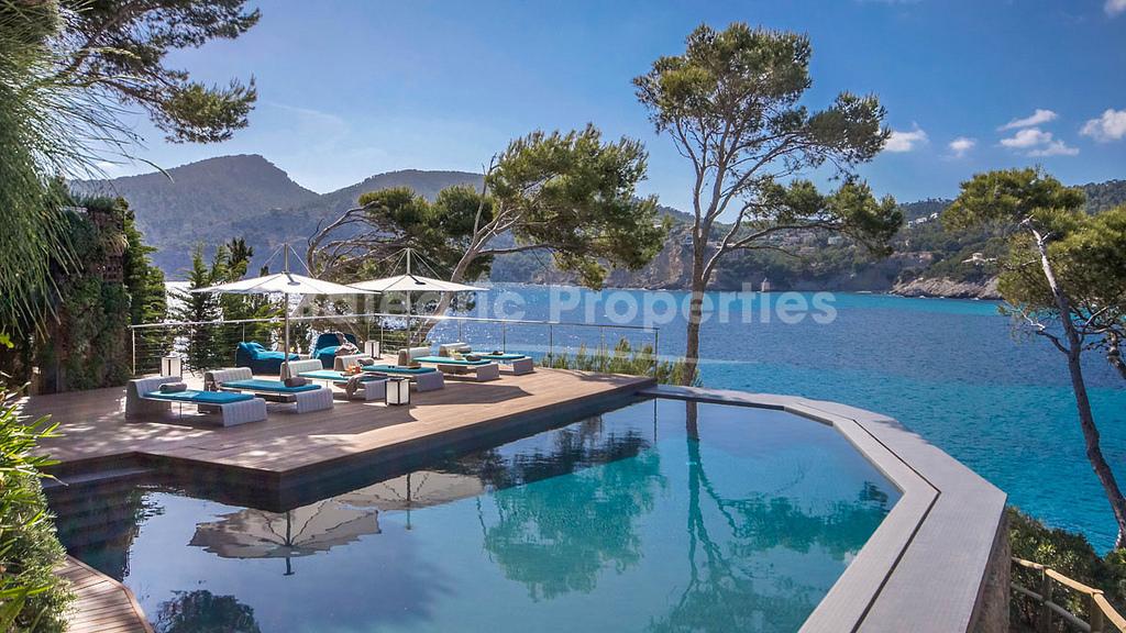 Luxury villa with stunning views and guest house for sale in Camp de Mar, Mallorca