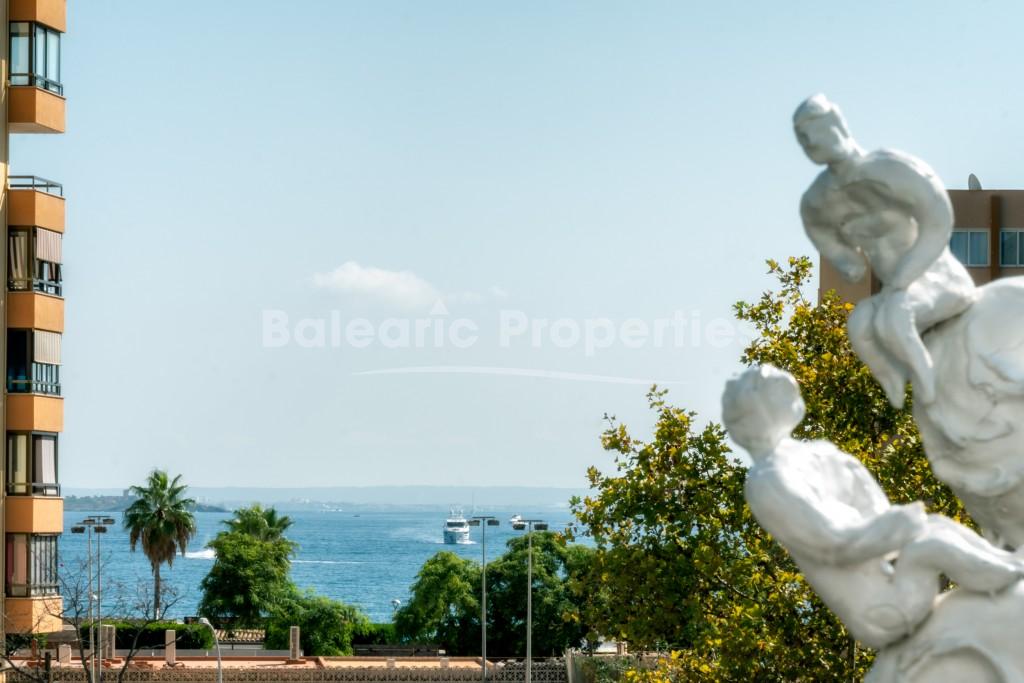 Elegant sea view apartment for sale in Palmanova, Mallorca