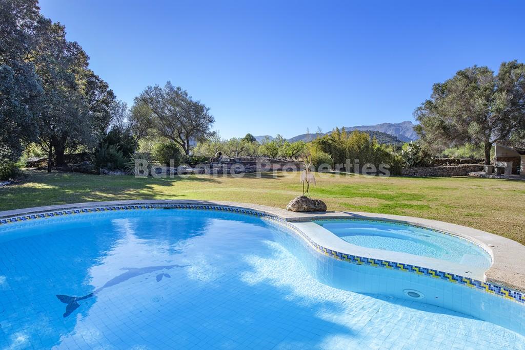 Idílica villa de campo con licencia vacacional y piscina a la venta en Pollensa Mallorca