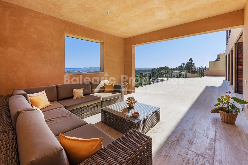 Detached villa with magnificent views for sale in the town Campanet, Malllorca