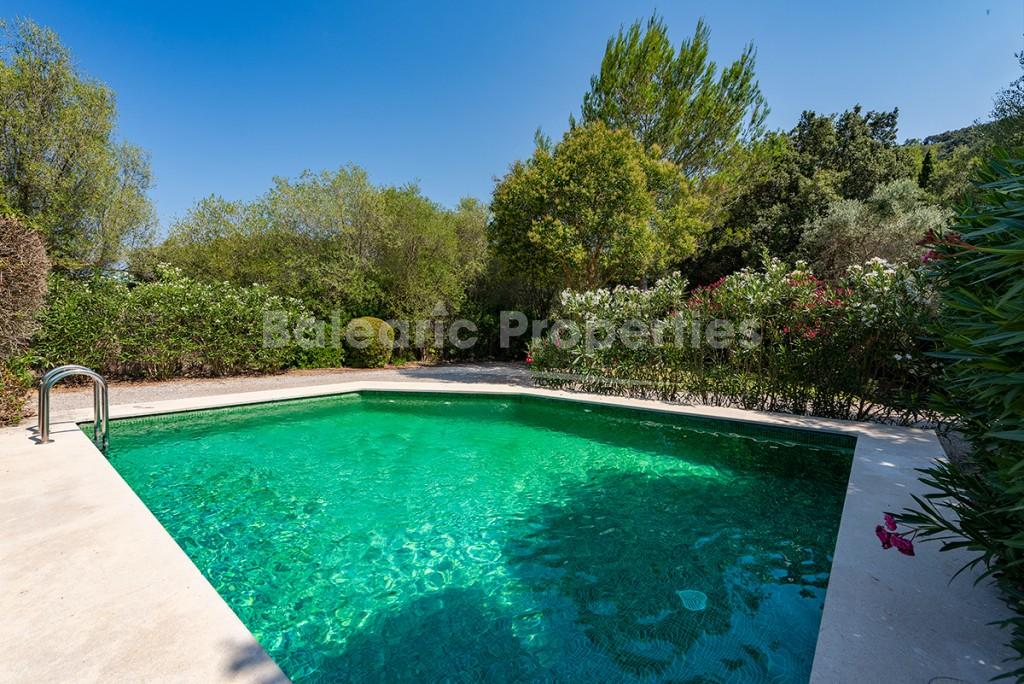 Semi-detached villa with private pool for sale in Pollensa, Mallorca
