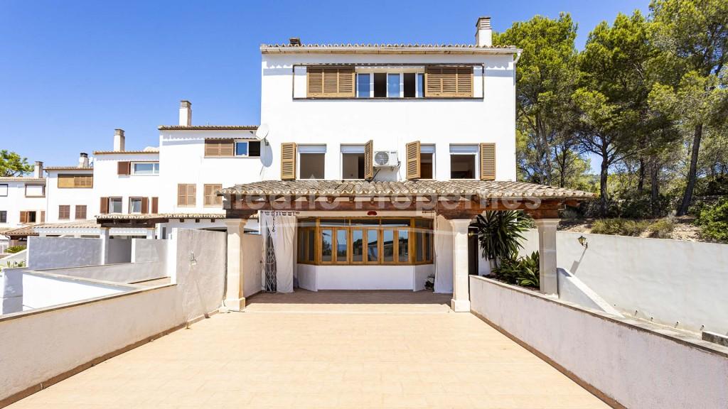 Sea view town house for sale in Cas Catala, Mallorca