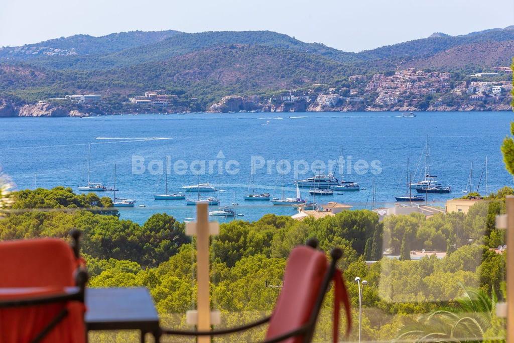 Villa de estilo mediterráneo en venta con increíbles vistas al mar en Santa Ponsa, Mallorca