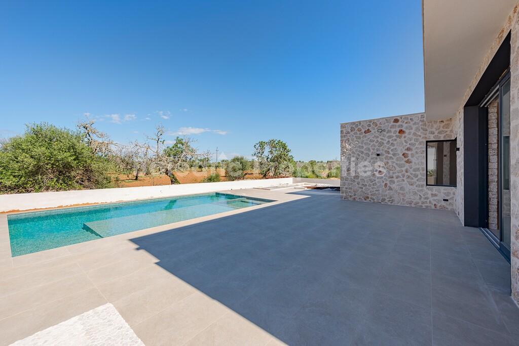Moderne Luxusvilla mit Pool in ruhiger Lage bei Sa Rapita, Mallorca zu verkaufen