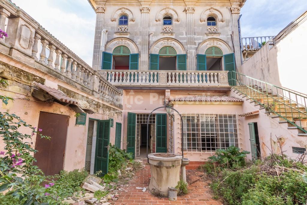 Beautiful town house for sale in the heart of Pollensa old town, Mallorca