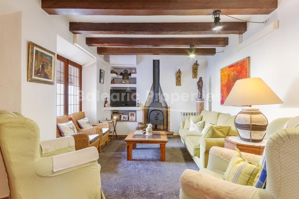 Lovely village house with large terrace for sale in the centre of Pollensa, Mallorca