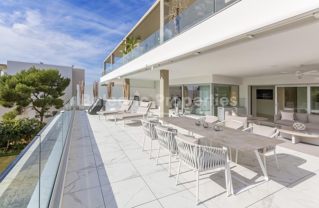 Apartamento de lujo con gran terraza en venta en Santa Ponsa, Mallorca