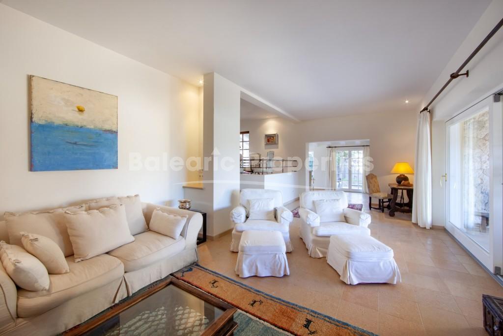 Villa reformada con impresionantes vistas al mar en venta en Puerto Andratx, Mallorca