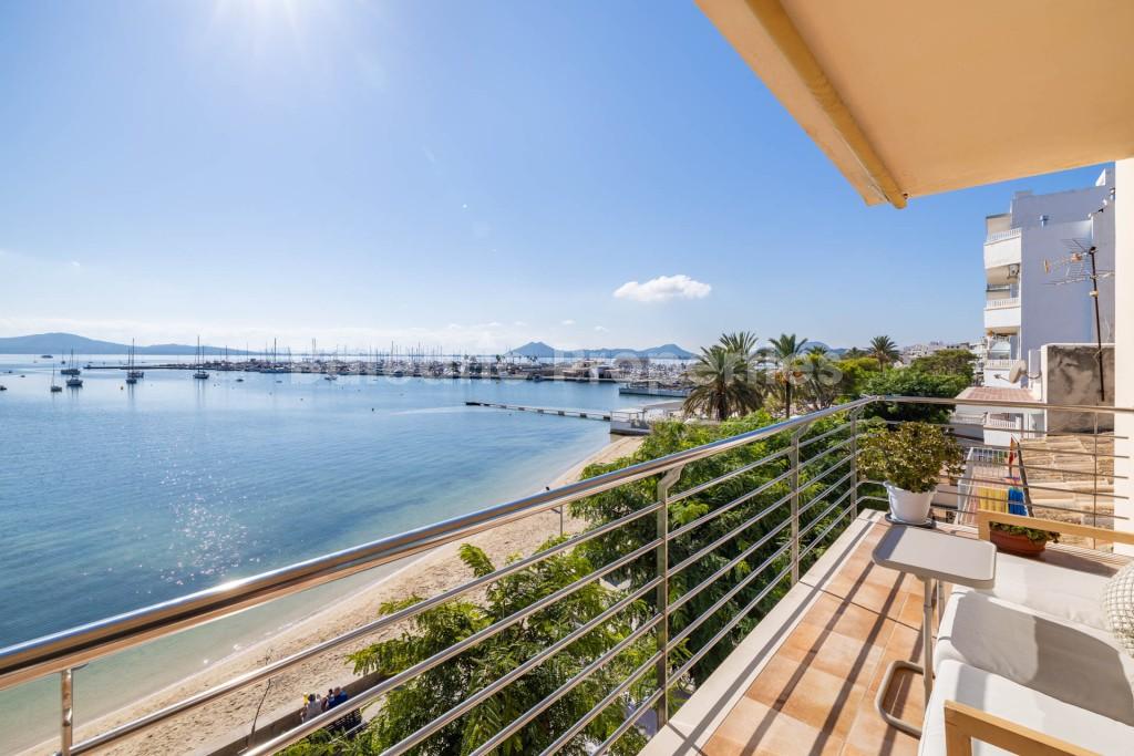 Exclusive apartment for sale on the Pine Walk in Puerto Pollensa, Mallorca