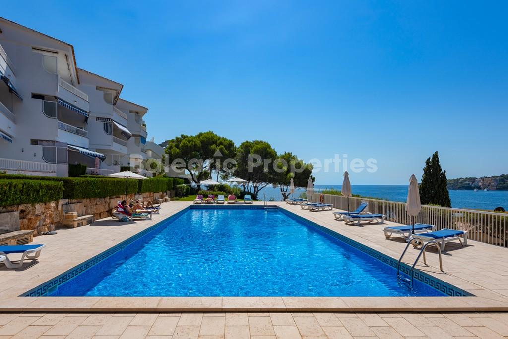 Frontline apartment with sea views for sale in Palmanova, Mallorca