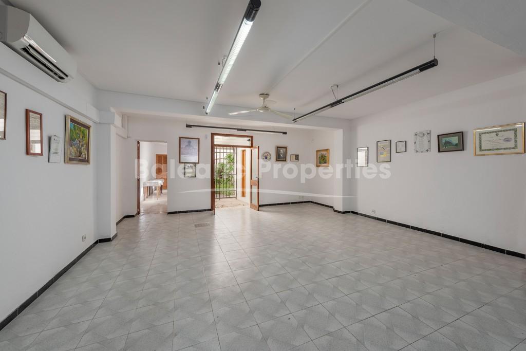Commercial building for sale in Puerto Pollensa, Mallorca