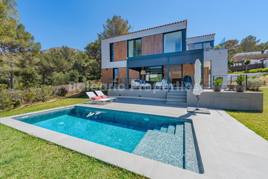 Beautiful newly built villa for sale with sea views in Bonaire, Mallorca