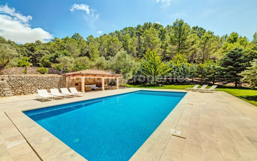 Glorious country estate with guest houses for sale in Bunyola, Mallorca