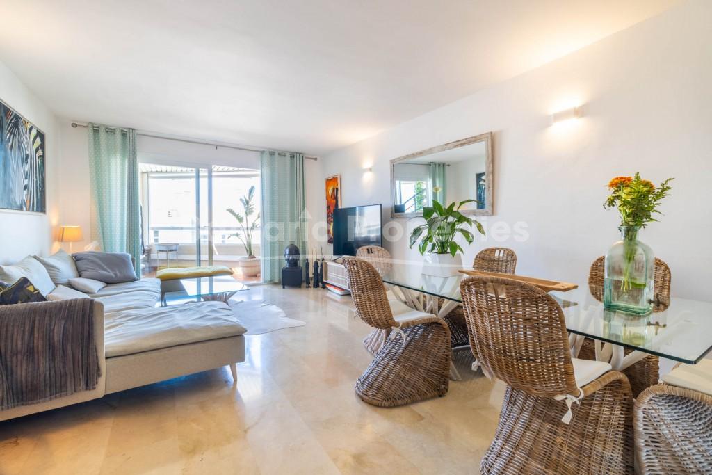 Attractive penthouse with sea views for sale in the heart of Palma, Mallorca