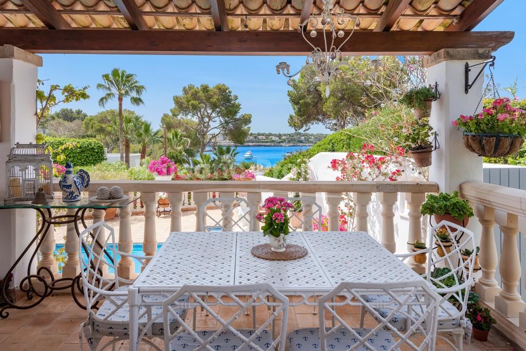 Impresionante villa con vistas al mar en venta en Porto Petro, Mallorca