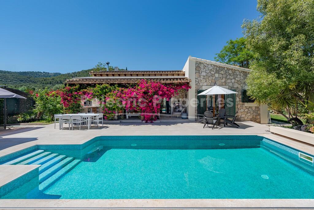 Renovated villa with heated pool for sale near Pollensa, North Mallorca
