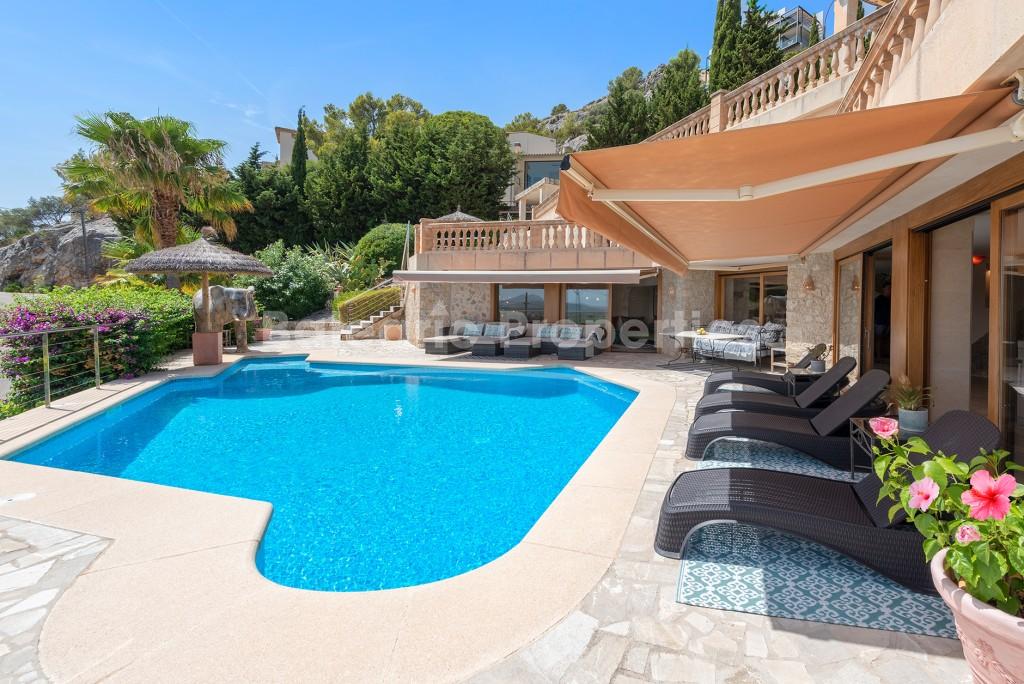 Outstanding sea view villa for sale in Pollensa, Mallorca