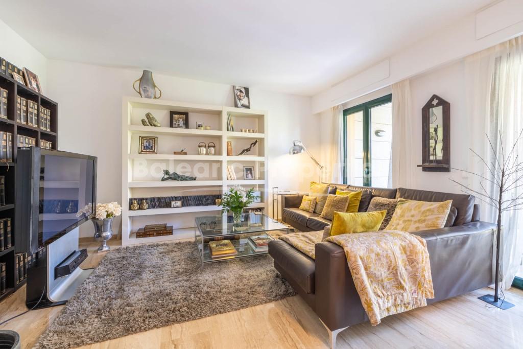 Stylish apartment with community pool for sale in Palma Old Town, Mallorca