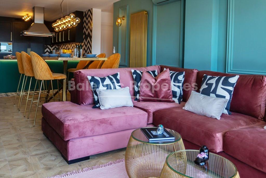 Elegante y espacioso apartamento con vistas al mar en venta en El Terreno, Mallorca