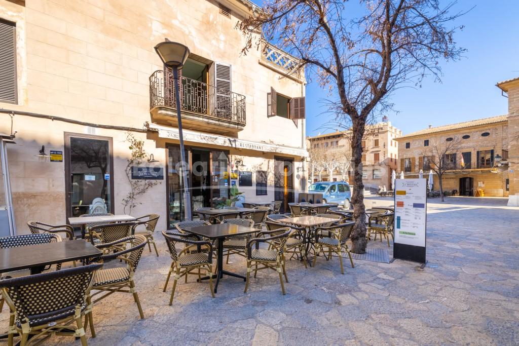 Centrally located town house investment for sale in Pollensa, Mallorca