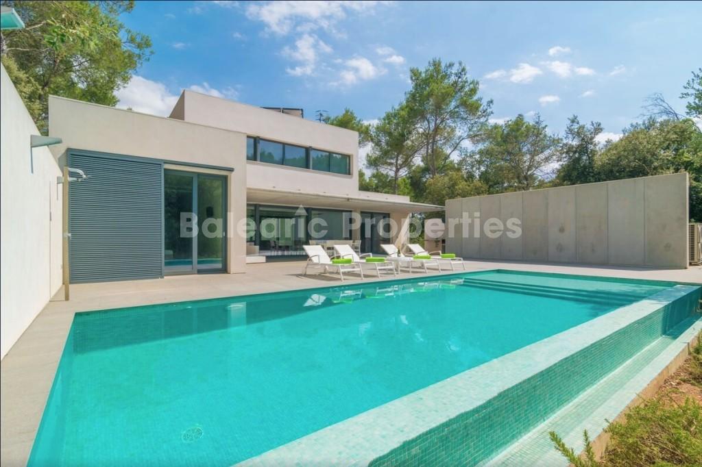 Attractive villa with holiday license and pool for sale near Pollensa, Mallorca