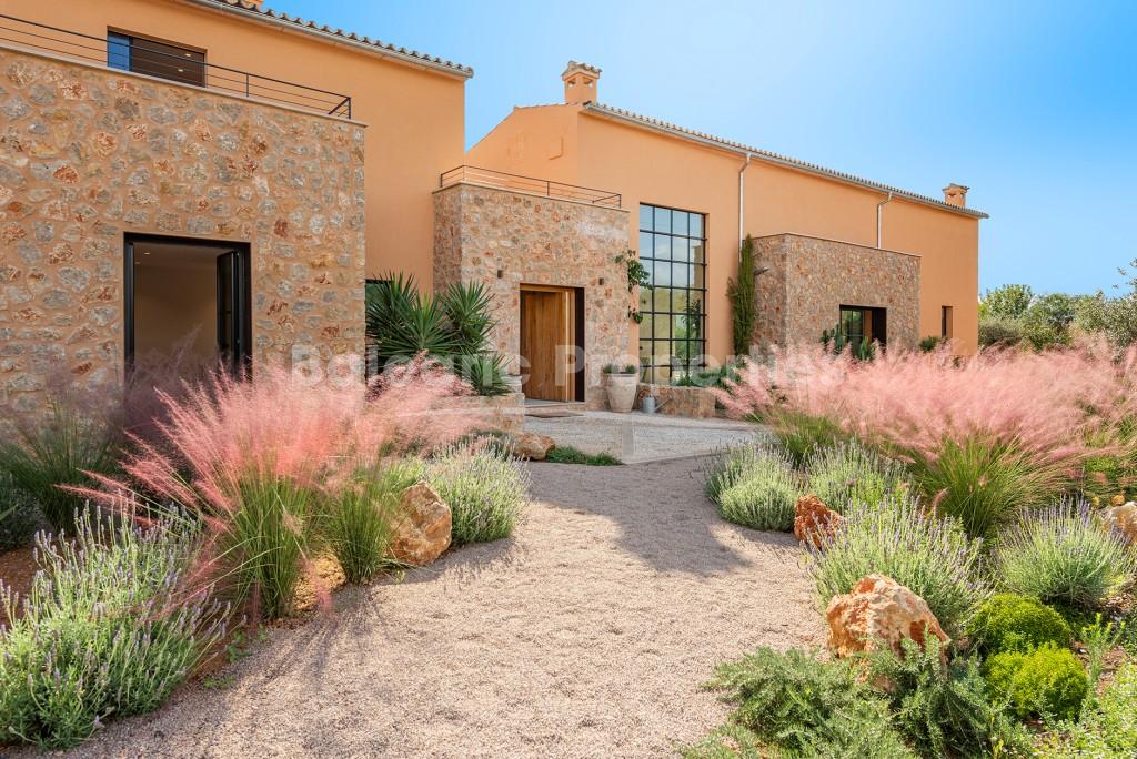 Villa rural contemporánea en venta en Santa María del Camí, Mallorca central