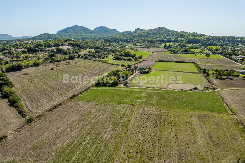 Ländliches Grundstück mit Villenprojekt kaufen in Alcudia, Mallorca